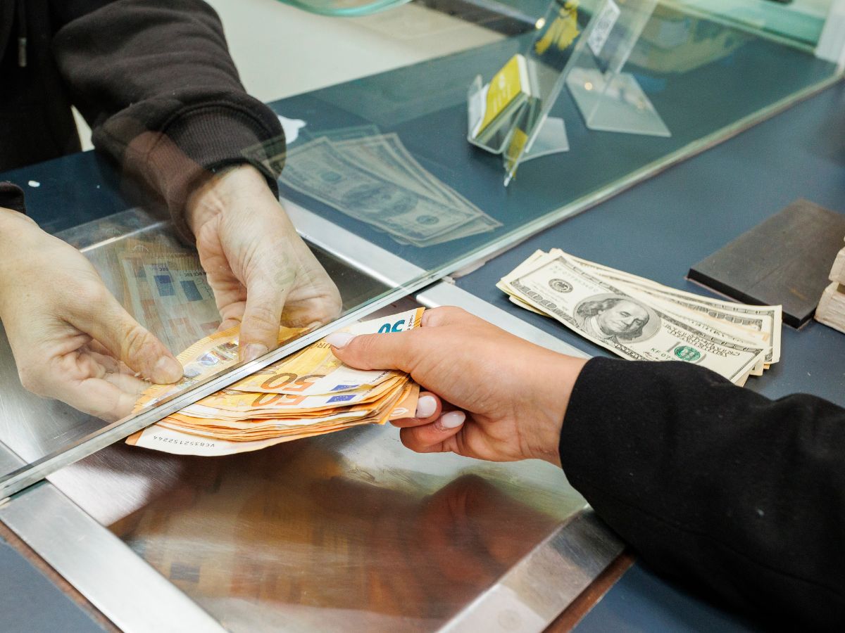 Servicio de cambio de divisas