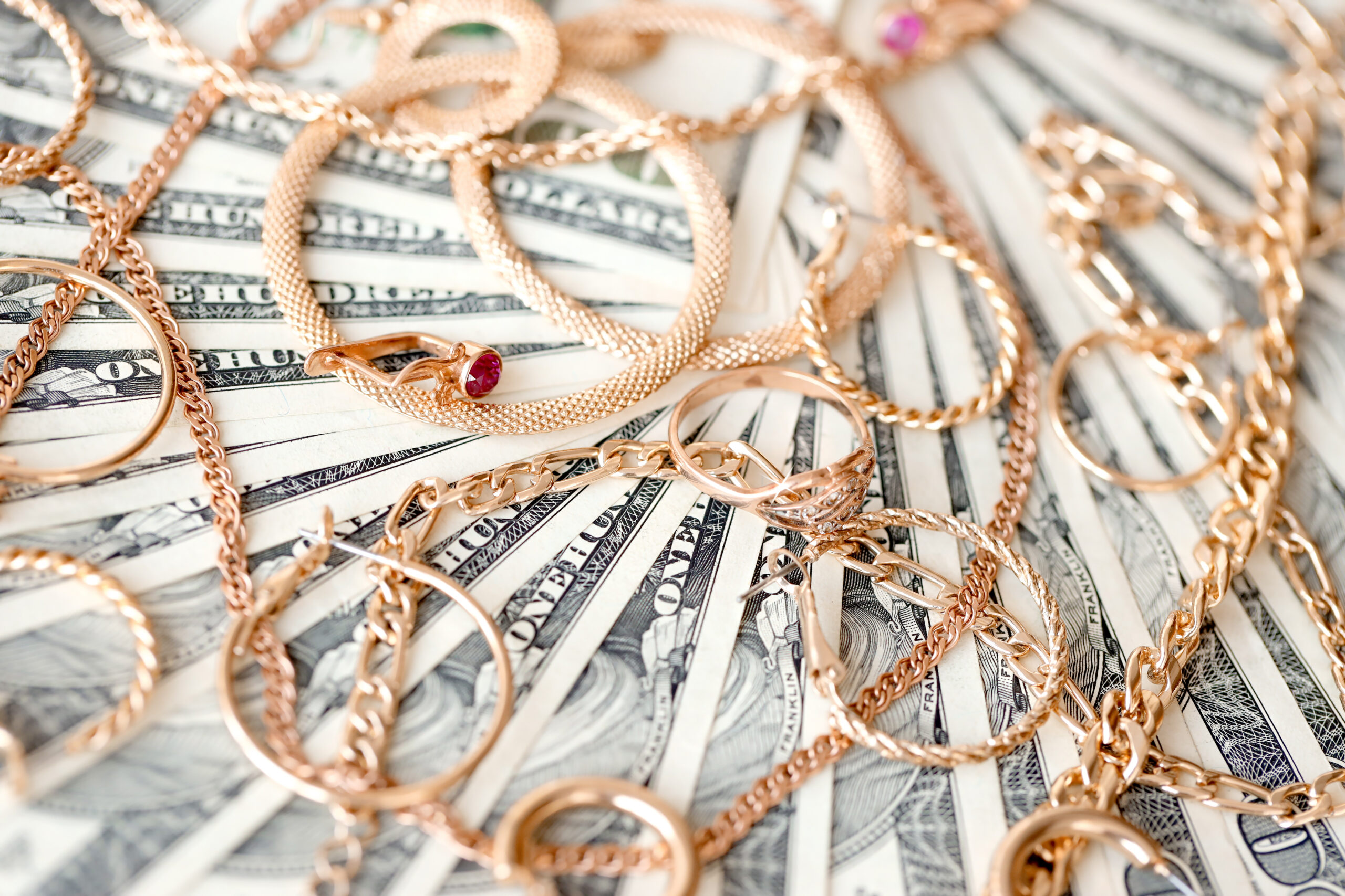 como-afecta-precio-oro-valor-joyas